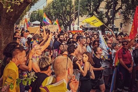 incontri gay siracusa|Gay a Siracusa